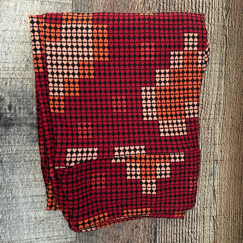 Lularoe one size heart leggings